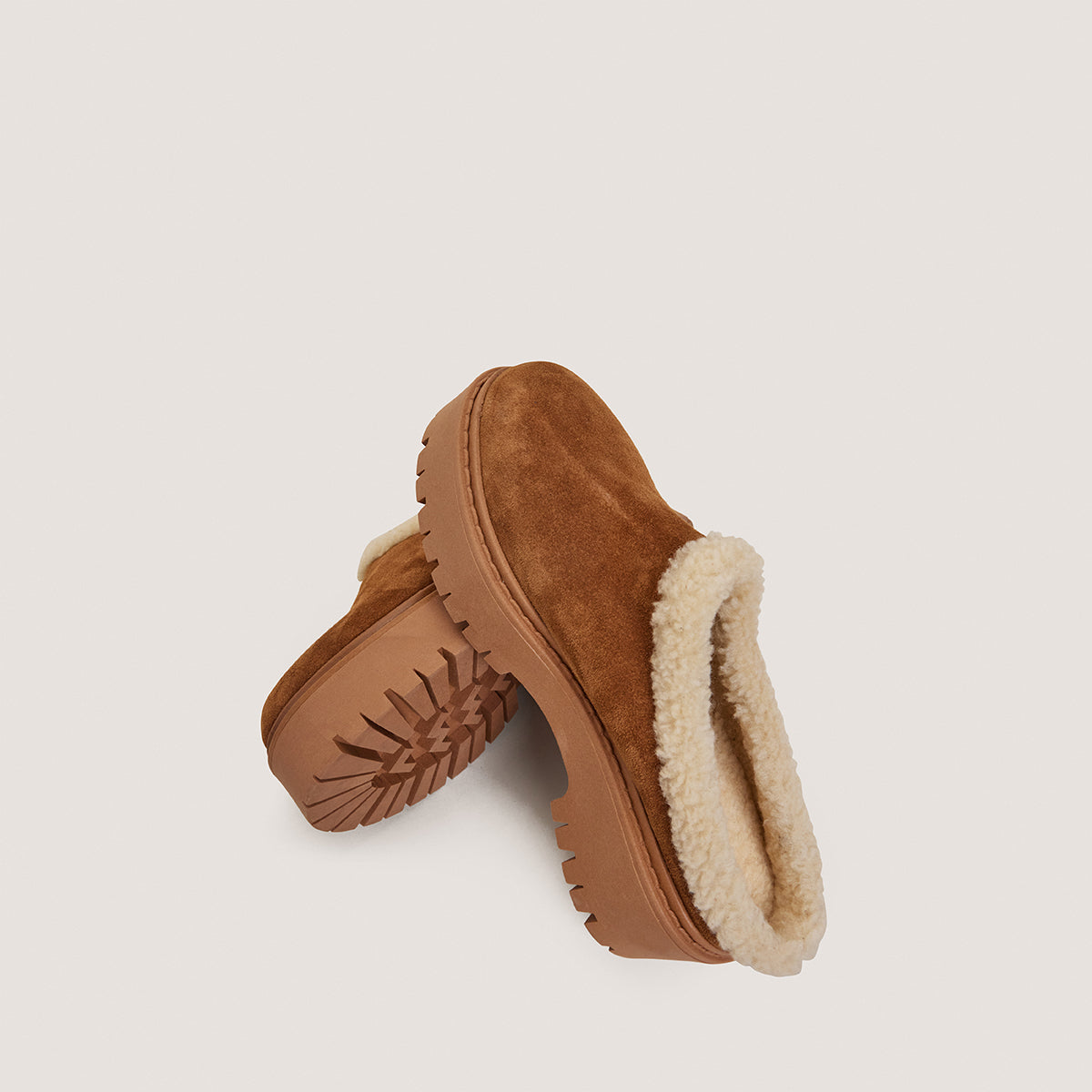Mules à semelles crantées