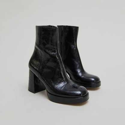 Boots à plateformes et bouts carrés