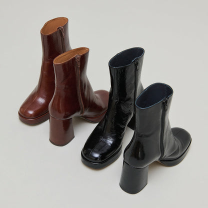 Boots à plateformes et bouts carrés