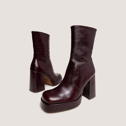 Bottines à talons et à bouts carrés