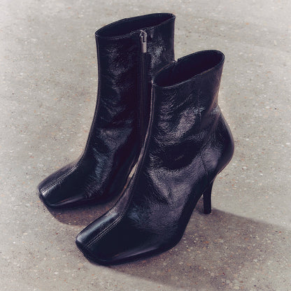Bottines à bouts carrés et talons fins