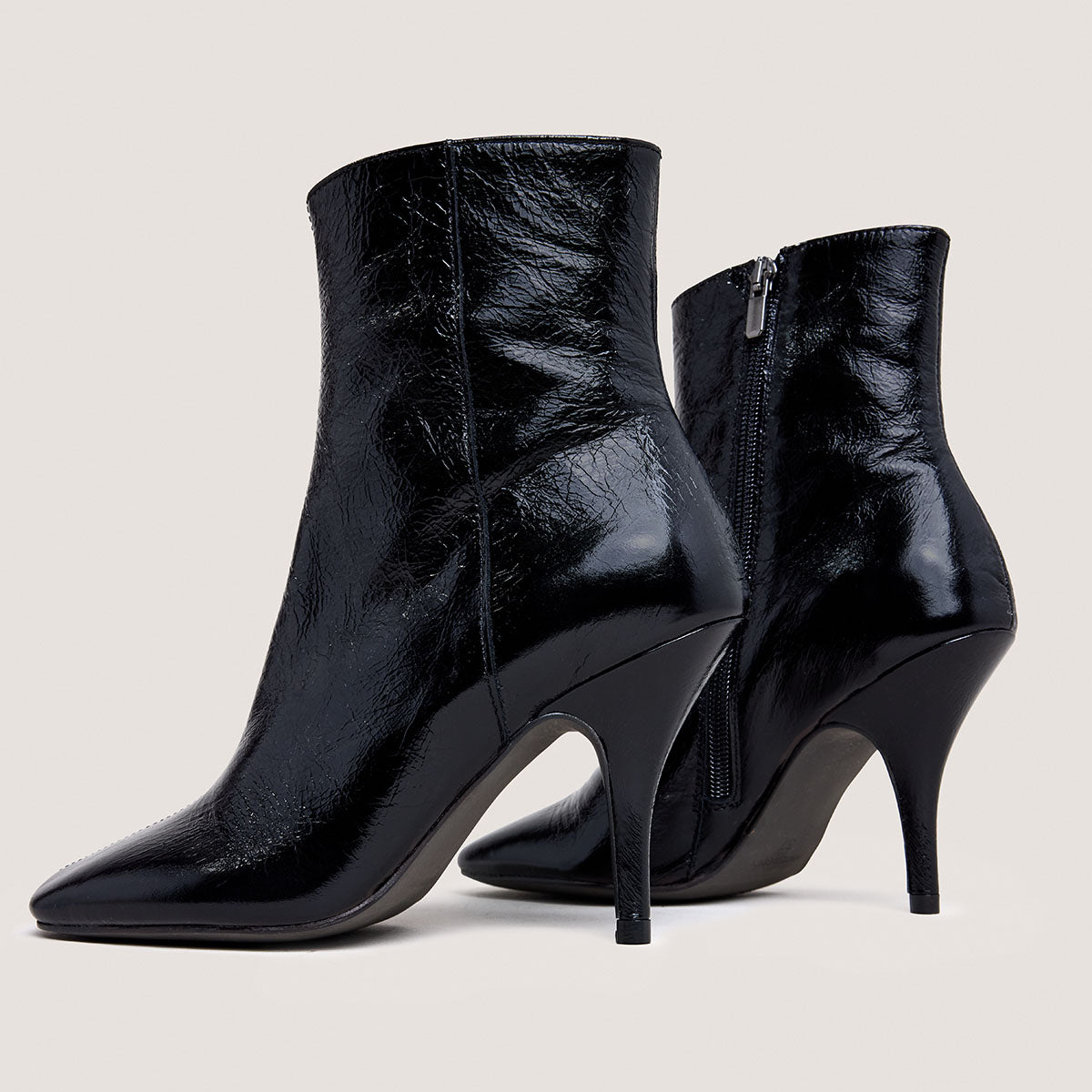 Bottines à bouts carrés et talons fins