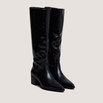 Bottes à bouts pointus