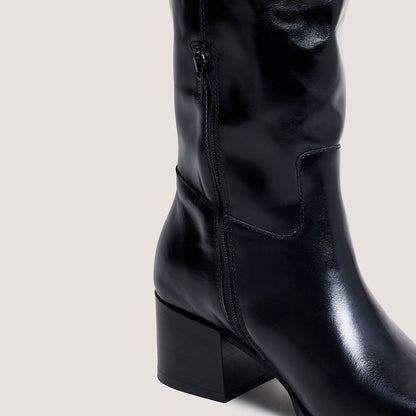 Bottes à bouts pointus